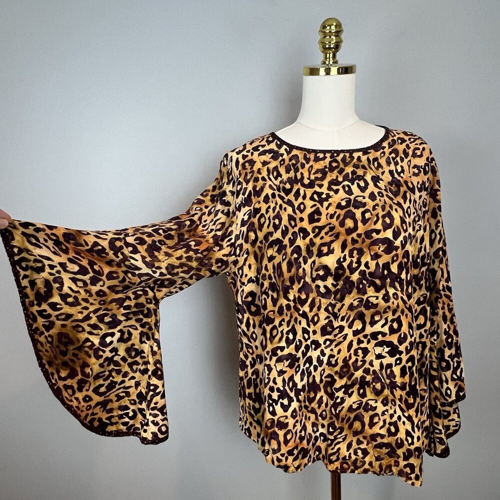 Go Fish Animal Print Top Womens Size Large Dramatic Bell Sleeves Eccentric